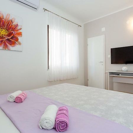 Guest House "Litus" Podstrana Esterno foto