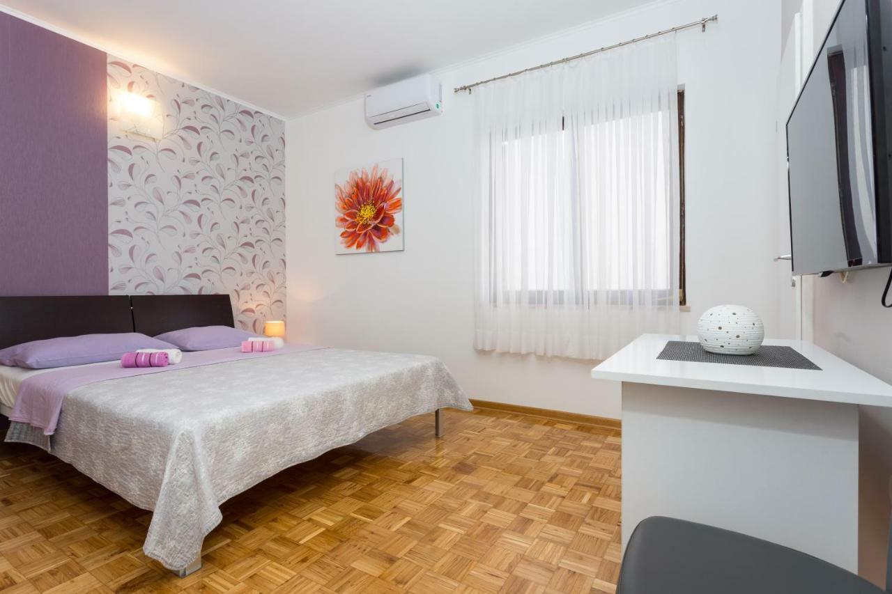 Guest House "Litus" Podstrana Esterno foto