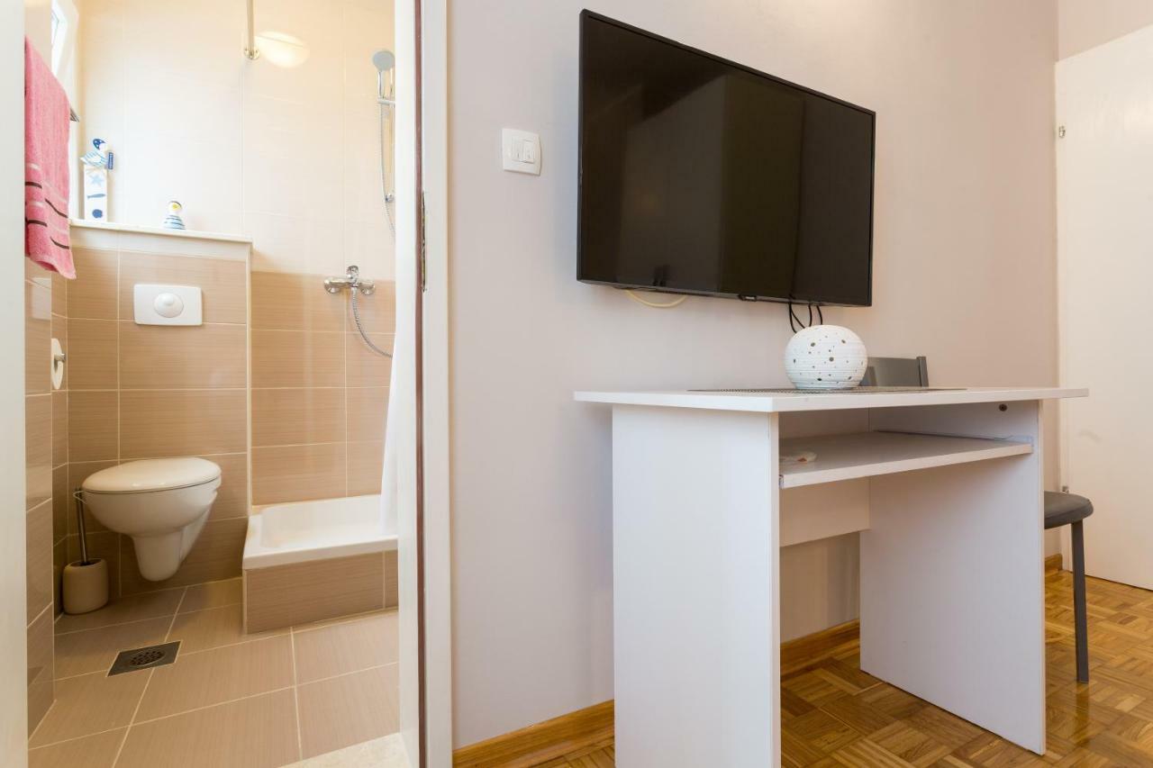 Guest House "Litus" Podstrana Esterno foto