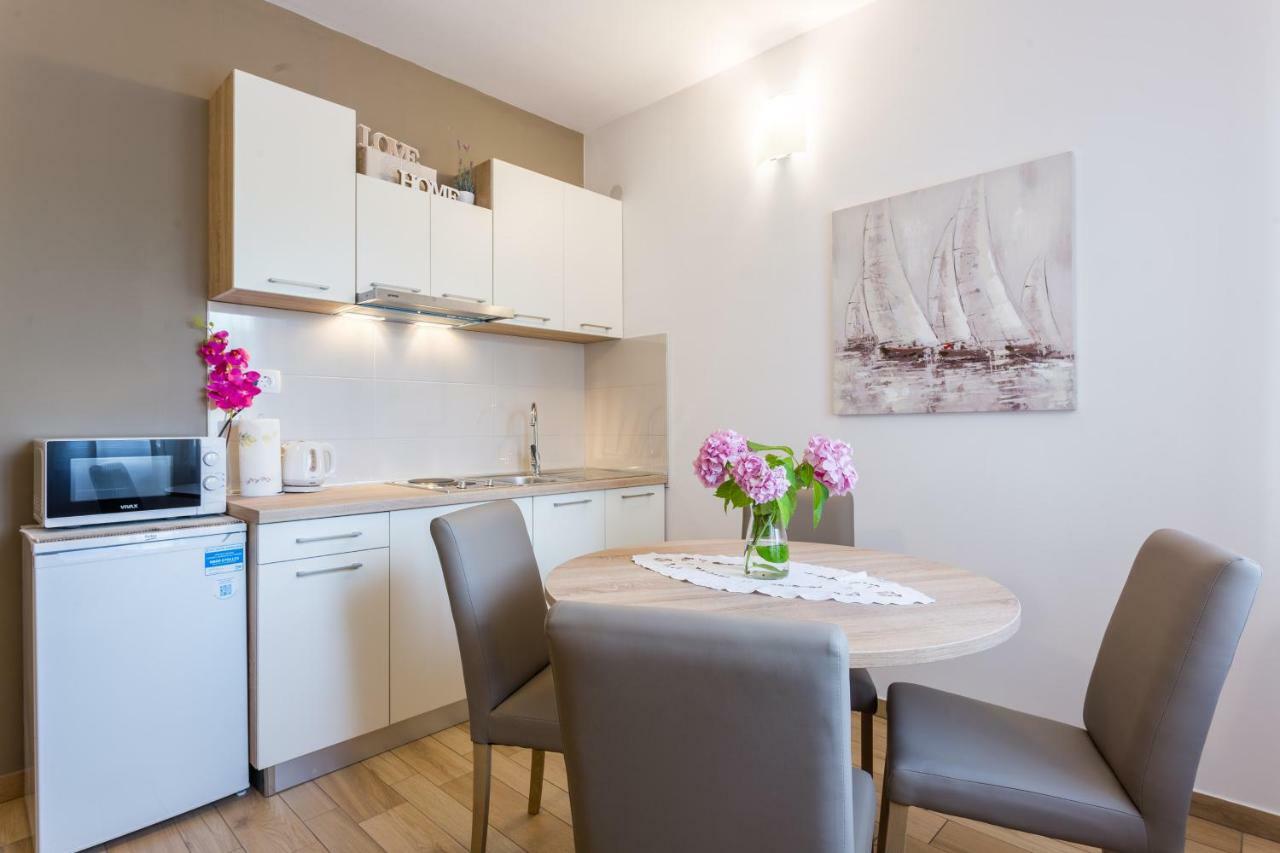 Guest House "Litus" Podstrana Esterno foto