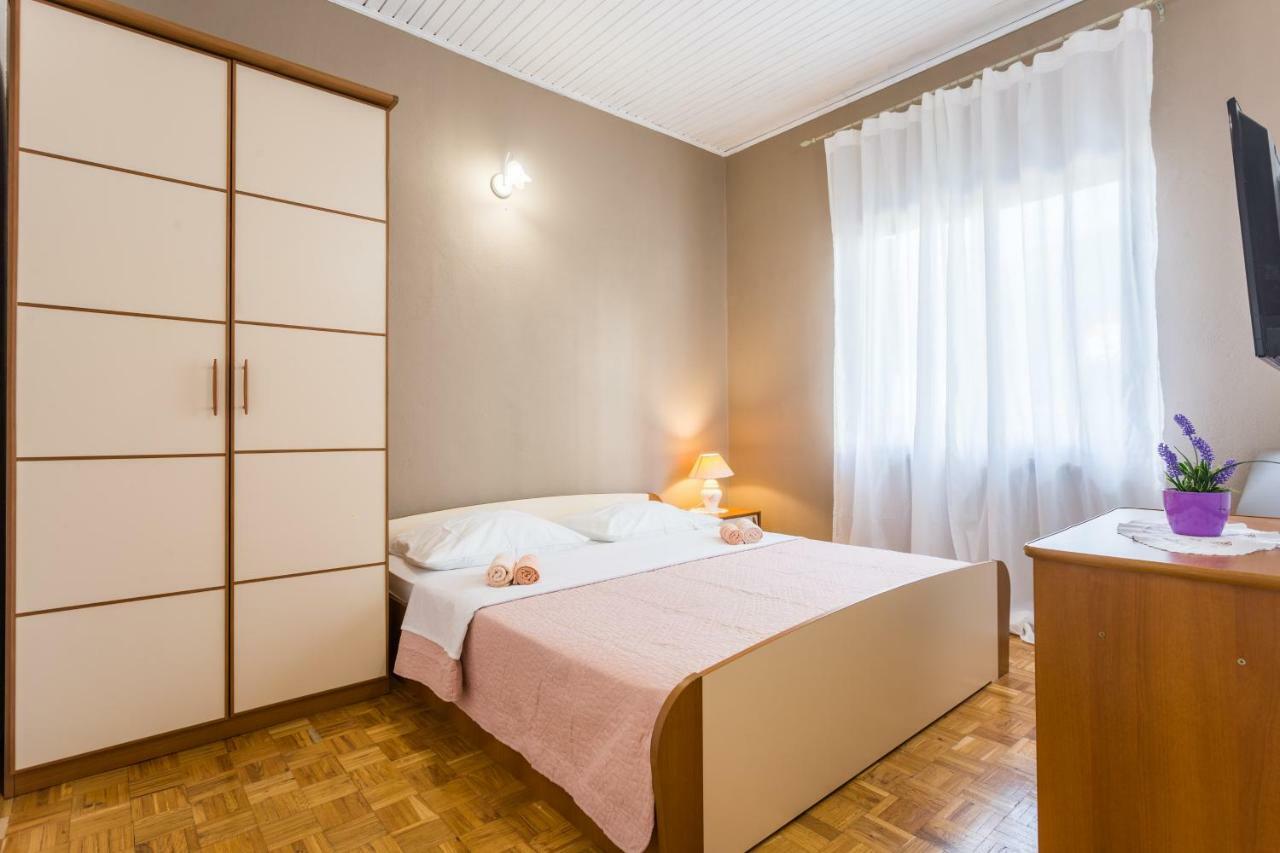 Guest House "Litus" Podstrana Esterno foto