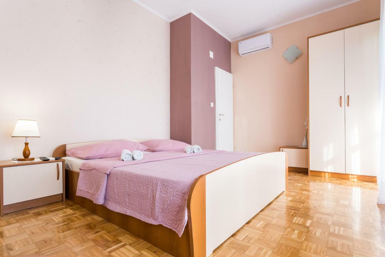 Guest House "Litus" Podstrana Esterno foto